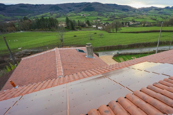 Dachówka solarna MAX Rouge i dachówka ceramiczna Canal Gironde | Edilians-Zamarat (2)
